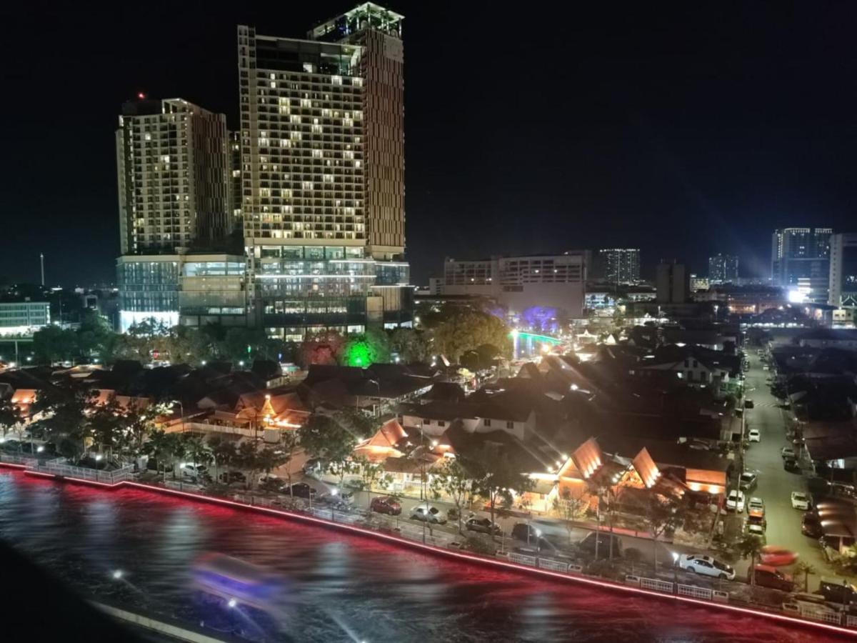 Apartamento Amanjiwa 99R Malacca Exterior foto