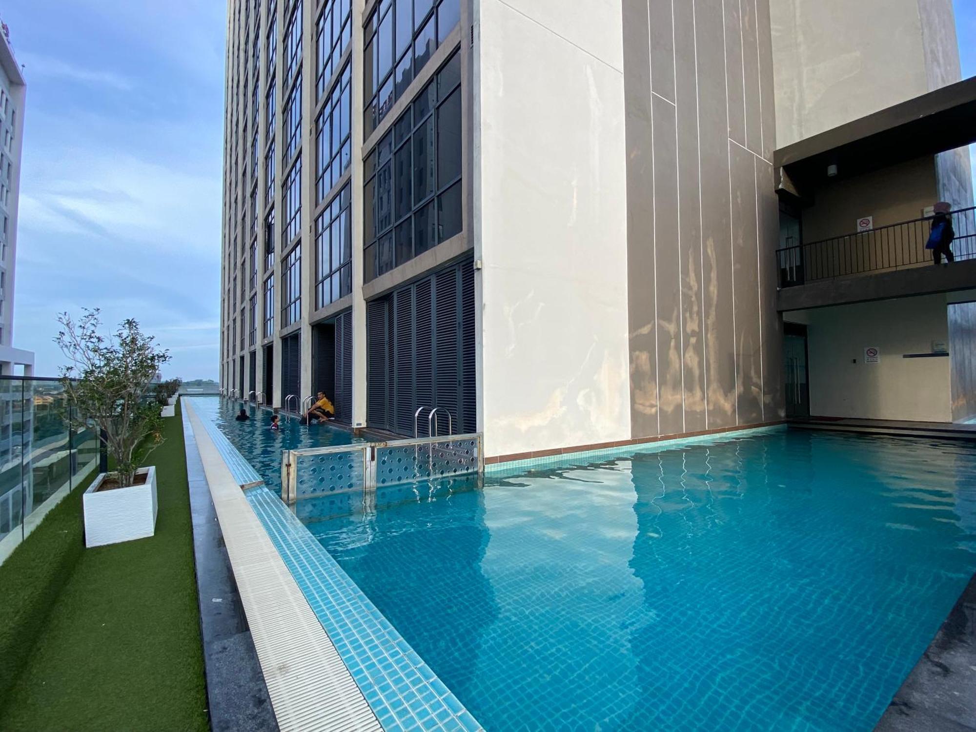 Apartamento Amanjiwa 99R Malacca Exterior foto